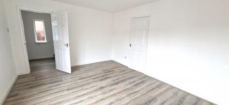 3 bedroom Semi-detached house to let in Ramillies Square, Redhouse, Sunderland, SR5