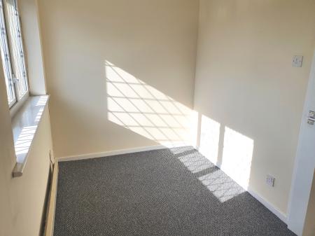 2 bedroom Terraced House to let in Mordey Close, Hendon, Sunderland, SR2
