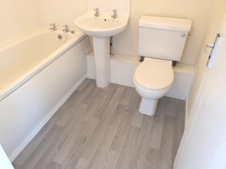 2 bedroom Terraced House to let in Mordey Close, Hendon, Sunderland, SR2