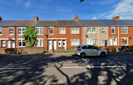 3 bedroom Flat to let in Alexandra Road, Ashington, NE63