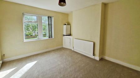 3 bedroom Flat to let in Alexandra Road, Ashington, NE63