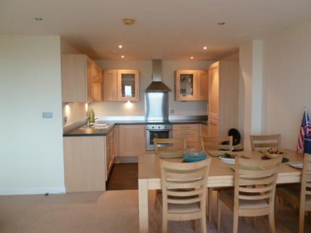 2 bedroom Flat to let in West Wear Street, City Centre, Sunderland, SR1