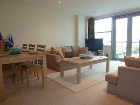 2 bedroom Flat to let in West Wear Street, City Centre, Sunderland, SR1
