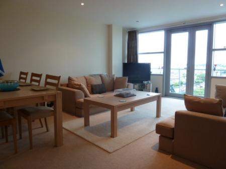 2 bedroom Flat to let in West Wear Street, City Centre, Sunderland, SR1