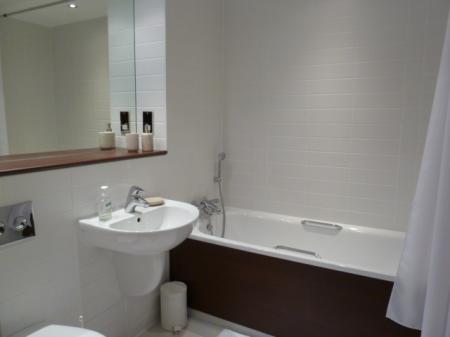 2 bedroom Flat to let in West Wear Street, City Centre, Sunderland, SR1