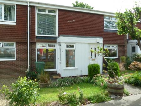 2 bedroom Flat to let in Membury Close, Moorside, Sunderland, SR3