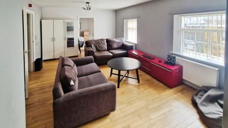 3 bedroom Flat to let in Norfolk Street, City Centre, Sunderland, SR1