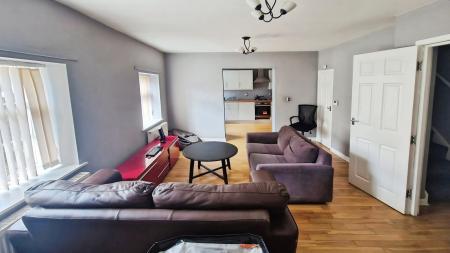 3 bedroom Flat to let in Norfolk Street, City Centre, Sunderland, SR1