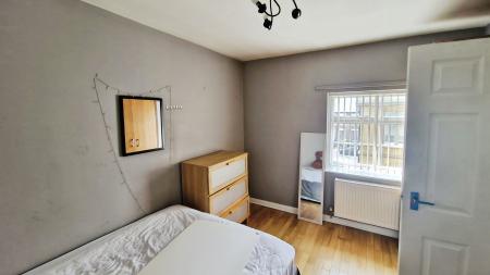 3 bedroom Flat to let in Norfolk Street, City Centre, Sunderland, SR1