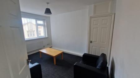2 bedroom Flat to let in Bodlewell House, Hendon, Sunderland, SR1