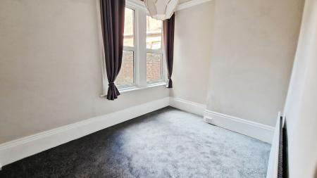 1 bedroom Flat to let in The Oaks West, Ashbrooke, Sunderland, SR2