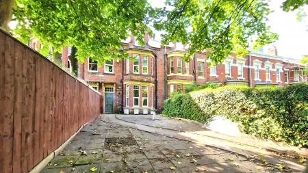 1 bedroom Flat to let in The Oaks West, Ashbrooke, Sunderland, SR2