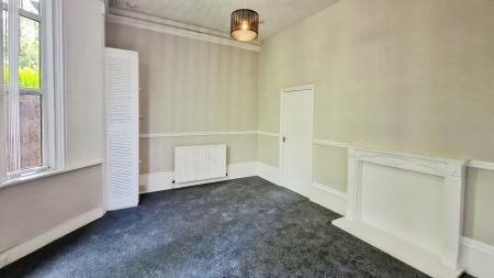1 bedroom Flat to let in The Oaks West, Ashbrooke, Sunderland, SR2