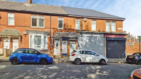 2 bedroom Flat to let in Eden House Road, Eden Vale, Sunderland, SR4