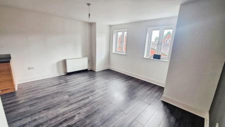 2 bedroom Flat to let in Thornholme Road, Ashbrooke, Sunderland, SR2