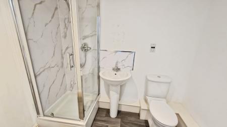 2 bedroom Flat to let in Thornholme Road, Ashbrooke, Sunderland, SR2