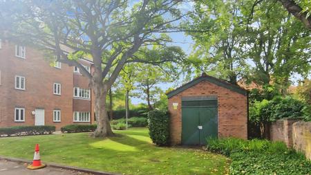 2 bedroom Flat to let in Thornholme Road, Ashbrooke, Sunderland, SR2