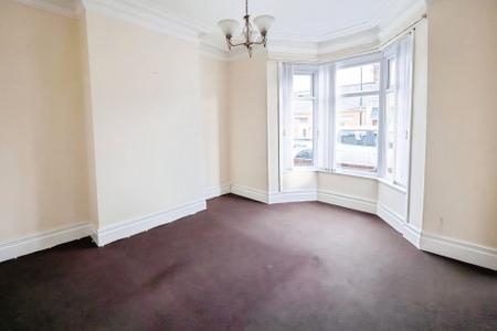 2 bedroom Cottage to let in Stratfield Street, Pallion, Sunderland, SR4