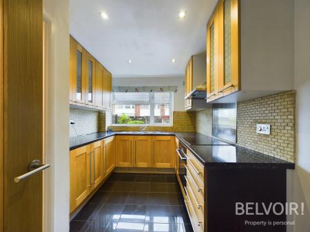 3 bedroom Town house to let in Fairfield Court, Stafford, ST16