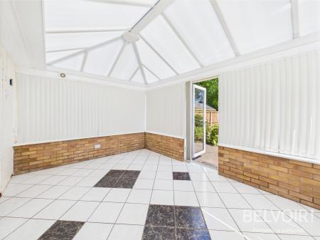 2 bedroom Bungalow for sale in Highlows Lane, Yarnfield, Stone, ST15