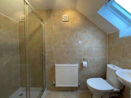 2 bedroom Flat for sale in Oulton Road, Stone, ST15