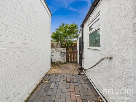 2 bedroom Terraced House for sale in Tunley Street, Stone, ST15