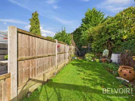 2 bedroom Terraced House for sale in Victoria Street, Stone, ST15