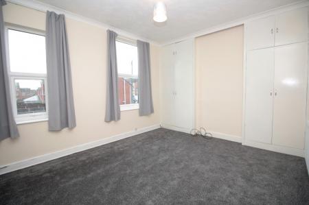 3 bedroom Terraced House for sale in Oxford Gardens, Stafford, ST16