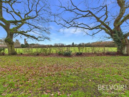 6 bedroom Detached house for sale in Rutland Close, Yarnfield, Stone, ST15