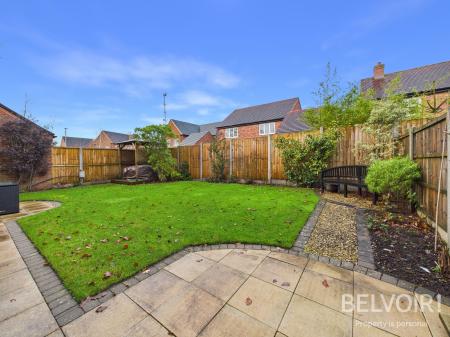 6 bedroom Detached house for sale in Rutland Close, Yarnfield, Stone, ST15