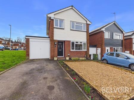 Turnhill Close, Rising Brook, Stafford, ST17