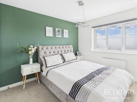 4 bedroom Detached house to let in Burbank Burrow, Stafford, ST16