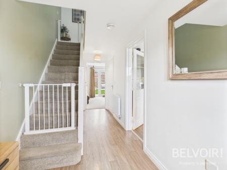 4 bedroom Detached house to let in Burbank Burrow, Stafford, ST16