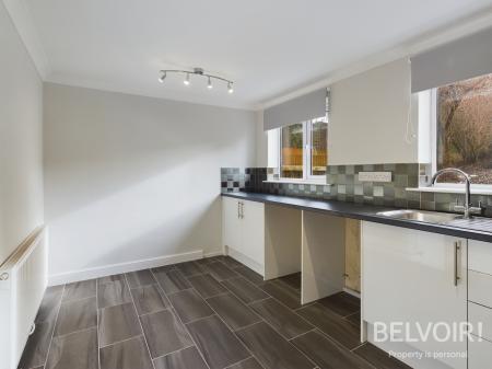 2 bedroom Semi-detached house to let in Kendal Close, Western Downs, Stafford, ST17