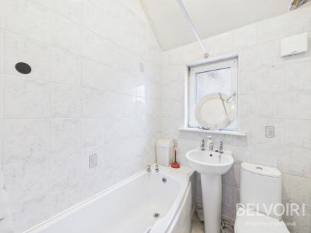 4 bedroom Terraced House for sale in Friars Road, Stafford, ST17