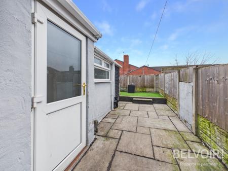 2 bedroom Terraced House for sale in Harrison Street, Newcastle Under Lyme, ST5