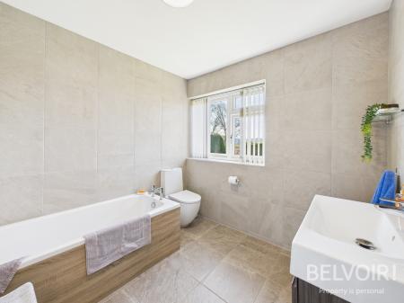 4 bedroom Detached house for sale in Diamond Ridge, Barlaston, ST12