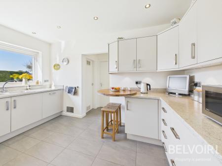 4 bedroom Detached house for sale in Diamond Ridge, Barlaston, ST12