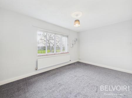 2 bedroom Flat for sale in Thistley Hough, Penkhull, Stoke On Trent, ST4