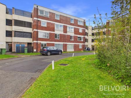 Pike Close, Beaconside, Stafford, ST16