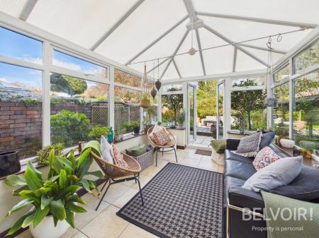 4 bedroom Terraced House for sale in Lower Oxford Road, May Bank, Newcastle Under Lyme, ST5