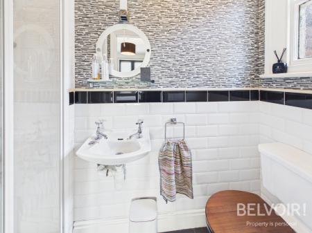 4 bedroom Terraced House for sale in Lower Oxford Road, May Bank, Newcastle Under Lyme, ST5