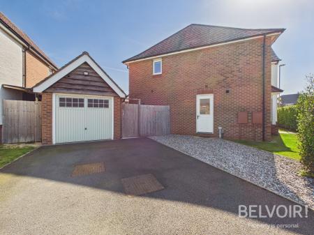 4 bedroom Detached house for sale in Audlem Road, Stafford, ST18