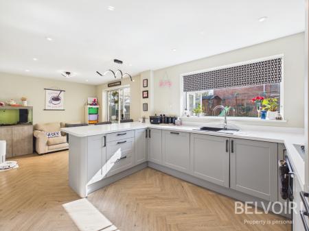 4 bedroom Detached house for sale in Picasso Rise, Meir Park, Stoke On Trent, ST3