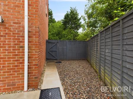 3 bedroom Semi-detached house to let in Astonfields Meadows, Astonfields Road, Stafford, ST16