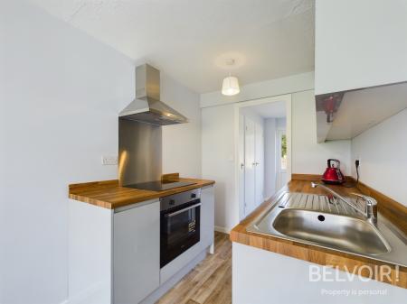 1 bedroom Flat to let in Greensome Lane, Doxey, Stafford, ST16