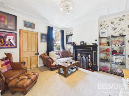2 bedroom Terraced House for sale in Victoria Street, Stone, ST15