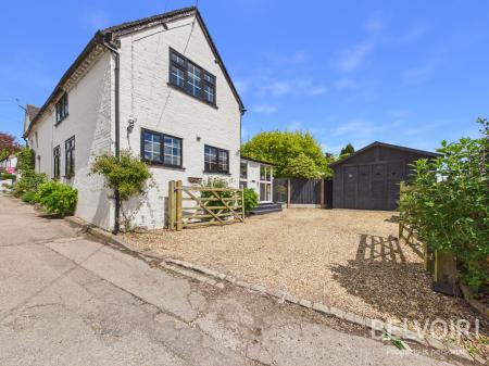 Monument Lane, Tittensor, ST12