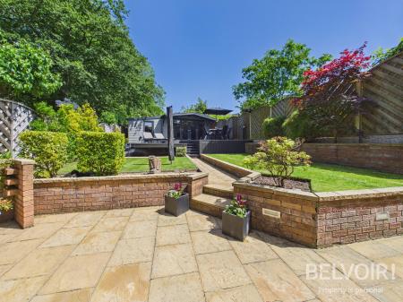 4 bedroom Semi-detached house for sale in Eleanor Place, Westlands, Newcastle Under Lyme, ST5