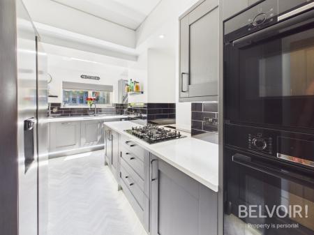 4 bedroom Semi-detached house for sale in Eleanor Place, Westlands, Newcastle Under Lyme, ST5